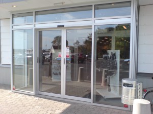 Sliding doors insulated, manufactured as desired in optional dimensions